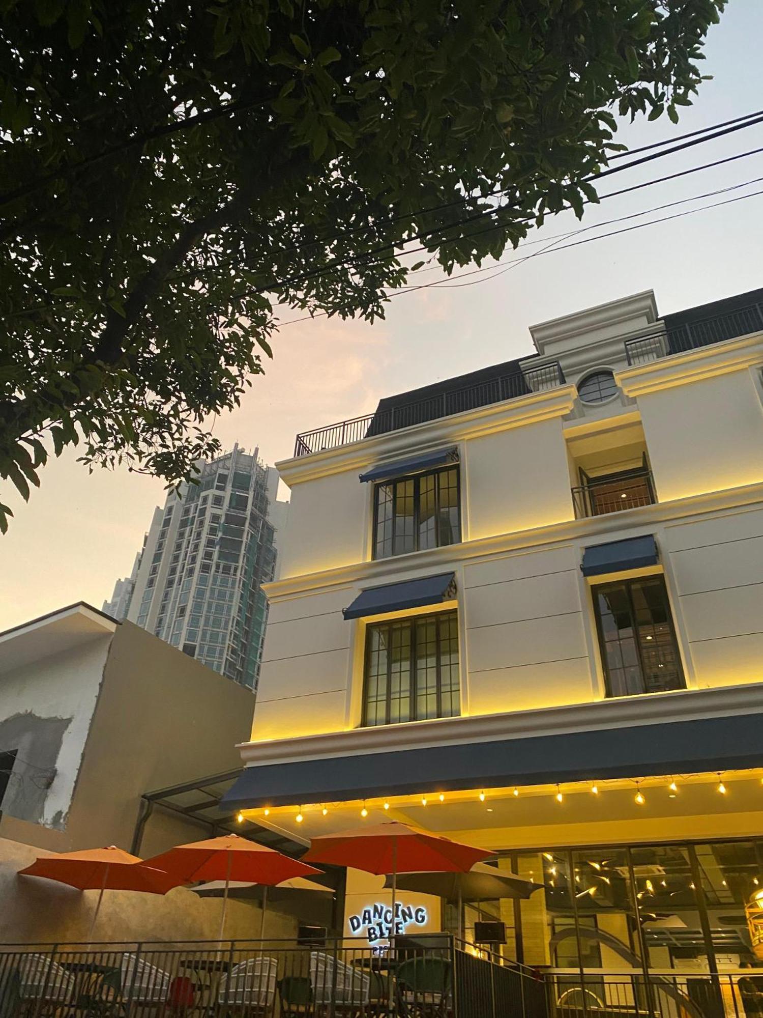 Luxeur - Setiabudi Jakarta
